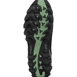 CMP Fodtøj|Vandrestøvler-Rigel Mid Trekking Herrestøvler 01FG Torba / SalviaVægt: 630 gram (Str. 46)CMP Rigel Mid støvlen er en vandtæt støvle med kontrastfarvede detaljer på sømme som giver en smart og iøjnefaldende stil. Derudover giver støvlen også optimal stabilitet, da den sidder tæt og behageligt ved anklen. Denne støvle er CMP's  mest populære trekkingstøvle.En støvle med mange gode detaljer, bl.a.: - Ruskindslæder på ydersiden (1,4mm) - Clima Protect gør skoen vandtæt og åndbar så du kan komme af med overskudsvarmen, så fødderne holder sig tørre.   - Hælkappe og tåkappe beskyttelse - CMP Fullon Grip sikrer at støvlen er funktionel og stabil i ujævnt terræn - EVA + TPU mellemsål - Mesh linning i 100%  polyester- Ortholite Foam på indersiden - Udtagelig indlægssål - Støvlen er særlig brugbar når man skal vandre og kan derudover også benyttes som vinterstøvle Detaljer