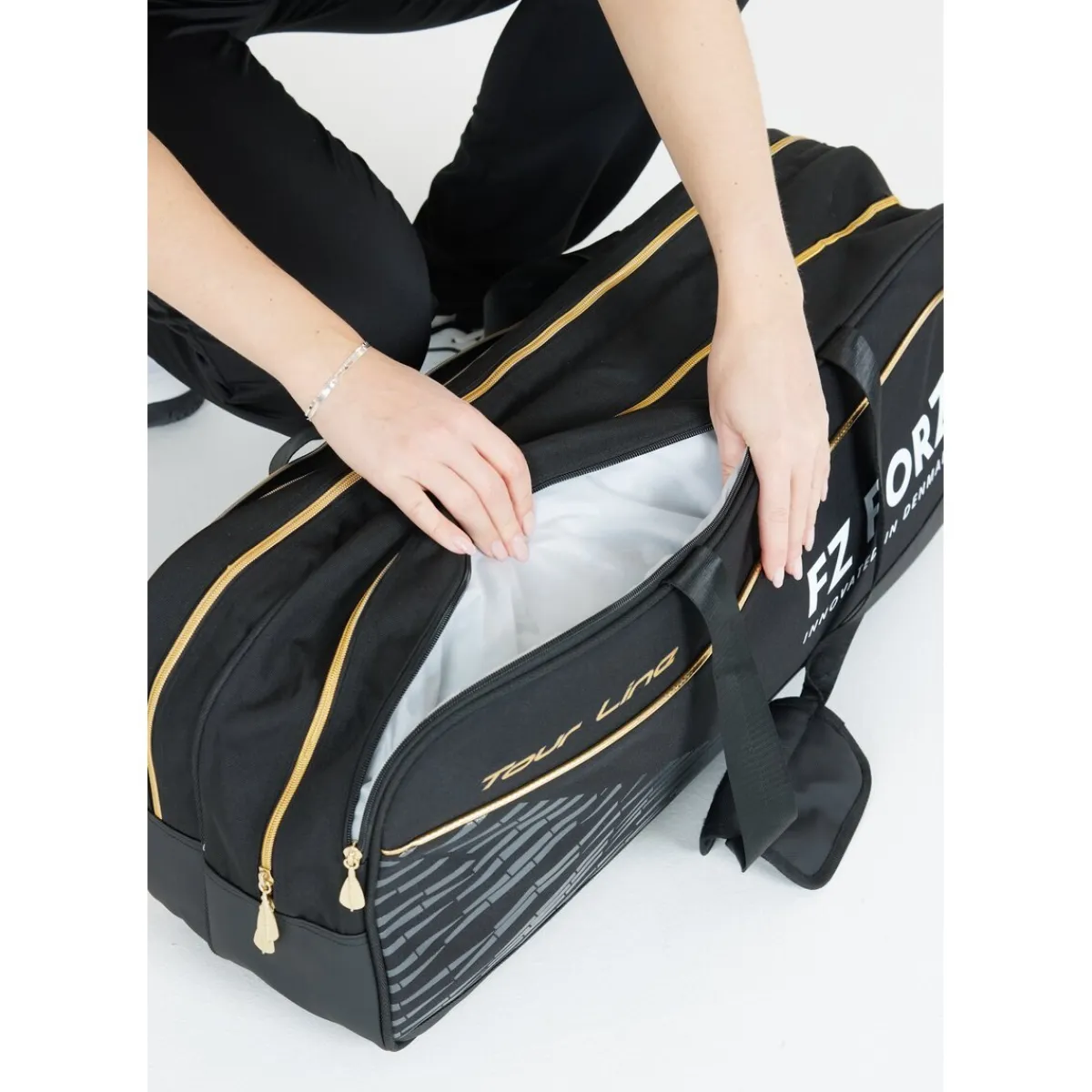 FZ Forza Badmintonudstyr-Tour Line Square Badmintontaske 2031 Black / Gold