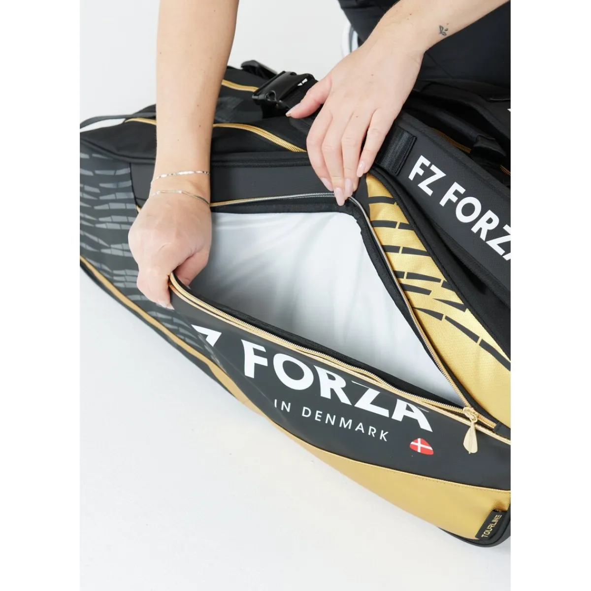 FZ Forza Badmintonudstyr-Tour Line x6 Badmintontaske 2031 Black / Gold