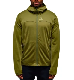 Haglöfs Vintertøj|Beklædning-Lark Hood Midlayer Trøje Herre, oliven OlivenVægt: 429 gramMateriale: Strikket stof, 93% genanvendt polyester, 7% elastan (Bluesign® godkendt)Haglöfs Lark Hood er en alsidig og komfortabel hoodie, skabt til hverdagsbrug og udendørsaktiviteter. Den har en justerbar hætte, som giver ekstra beskyttelse mod vind og vejr, samt en rummelig kængurulomme til opbevaring af småting eller til at varme hænderne. Ribkanter ved ærmer og talje sikrer en god pasform, og det klassiske design gør den nem at style til ethvert outfit.Lark Hood er et fremragende valg for dem, der søger en enkel, funktionel og stilfuld trøje, der kan bruges til både afslapning og aktivitet året rundt.Detaljer