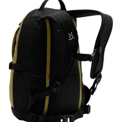 Haglöfs Rygsække|Tasker Og Rygsække-Tight Rygsæk Small, olive green True black / Olive GreenVolume: ca. 15 literMål: (højde x dybde x bredde): 46x22x27 cmVægt: ca. 480 gDen populære Tight rygsæk fra Haglöfs er tilbage i en opdateret version. Haglöfs kombinerer genanvendte materialer med et markant, ikonisk design.