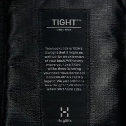 Haglöfs Rygsække|Tasker Og Rygsække-Tight Rygsæk Small, olive green True black / Olive GreenVolume: ca. 15 literMål: (højde x dybde x bredde): 46x22x27 cmVægt: ca. 480 gDen populære Tight rygsæk fra Haglöfs er tilbage i en opdateret version. Haglöfs kombinerer genanvendte materialer med et markant, ikonisk design.