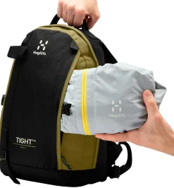 Haglöfs Rygsække|Tasker Og Rygsække-Tight Rygsæk Small, olive green True black / Olive GreenVolume: ca. 15 literMål: (højde x dybde x bredde): 46x22x27 cmVægt: ca. 480 gDen populære Tight rygsæk fra Haglöfs er tilbage i en opdateret version. Haglöfs kombinerer genanvendte materialer med et markant, ikonisk design.