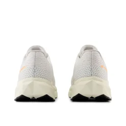 New Balance Løbesko|Løbesko-FuelCell Propel v5 Løbesko Dame White / Black / Hot Mango