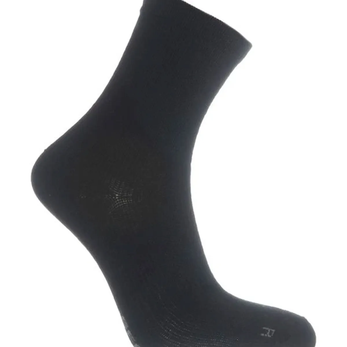 Seger Beklædning|Træningstøj-Coolmax Basic SortMateriale: 30% Coolmax, 30% Bomuld, 30% Polyester, 10% Elastan Specifikationer:- Fremstillet med elastan og med et strikmønster, der gør at strømpern sætter rigtig fint rundt om foden- Coolmax, der giver bedre svedtransport- Velegnet til gåture eller som funktionel hverdagsstrømpe Detaljer